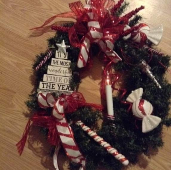 Christmas wreath - Picture 3 of 3